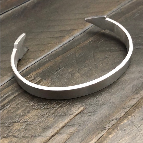 Ben Sherman Arrow Cuff Bracelet - Picture 2 of 5